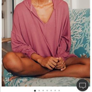 Lulu’s M Unbothered Mauve Pullover Hoodie